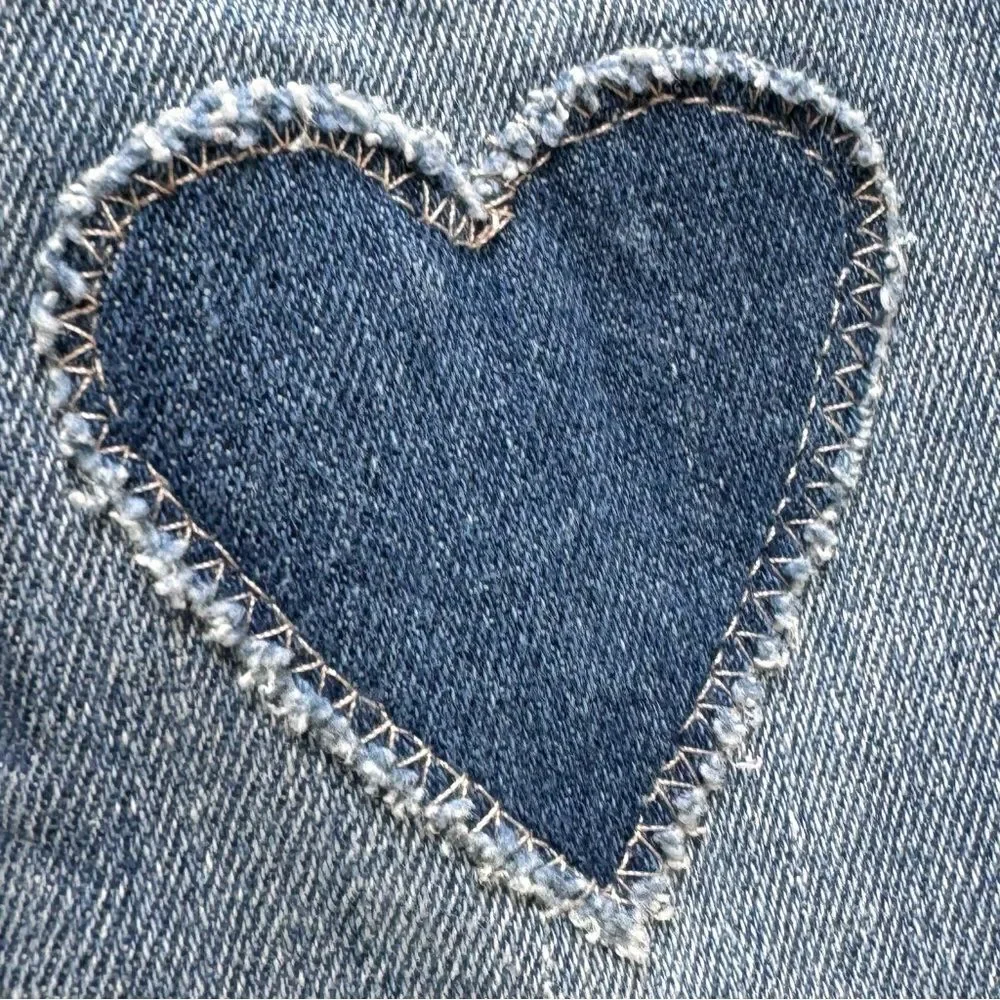 Old Navy Kids Rockstar 360 Stretch Valentine Super Skinny Jeggings. 18-24 Months